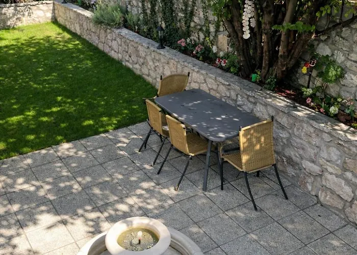 In Old Town - Terrace View شقة *